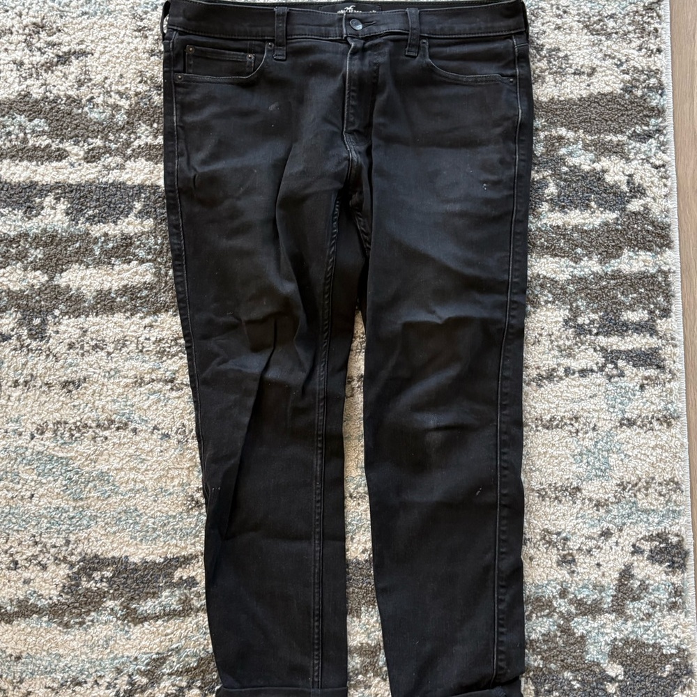 Hollister Men's Slim Straight Black Jeans